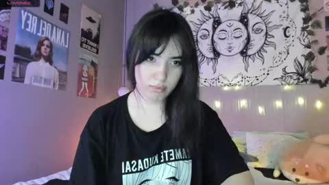 Snapshot of anisa_sweet chatting on December 22, 6:04 pm Anisa Moan from LovenseWet from Tip MenuOpen for Private online show from December 22, 6:04 pm