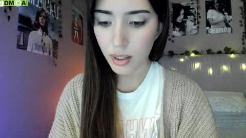Snapshot of anisa_sweet chatting on October 14, 9:10 am Anisa Moan from LovenseWet from Tip MenuOpen for Private online show from October 14, 9:10 am