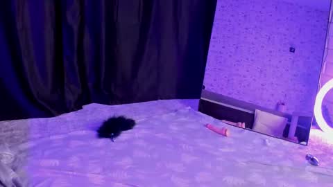 Snapshot of anjella_botton chatting on October 19, 7:17 pm Angel online show from October 19, 7:17 pm