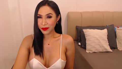 Snapshot of annabanana090690 chatting on October 18, 8:07 am annabanana090690 online show from October 18, 8:07 am