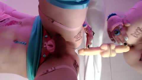 Anna Evodees  online show from December 26, 9:55 am