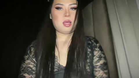 Snapshot of arianna_wardx chatting on December 5, 6:04 am LOVELY online show from December 5, 6:04 am