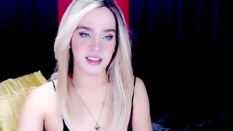 ARIANNE CUMS  online show from April 14, 7:13 am