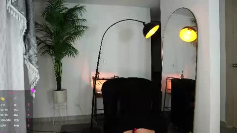 Chloe  online show from July 1, 1:06 am