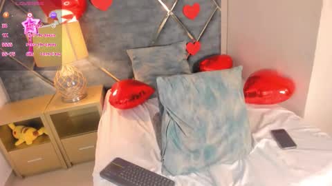 Ash Monroee  online show from February 7, 3:51 pm