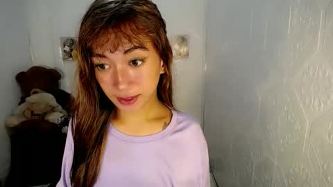 Snapshot of asianbarbie05 chatting on January 1, 9:52 pm SOFIA online show from January 1, 9:52 pm