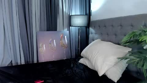 KIM online show from April 1, 2:46 am