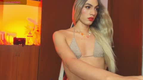 atenea_fit online show from May 10, 5:45 am