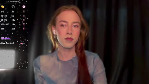 avril_pearly_ online show from April 13, 11:25 am