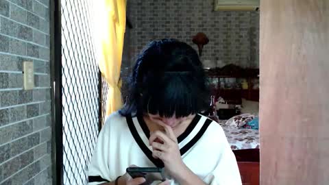 Snapshot of aymkyline chatting on October 13, 2:58 am aymkyline online show from October 13, 2:58 am