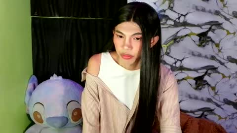 yumiko online show from June 25, 5:45 am