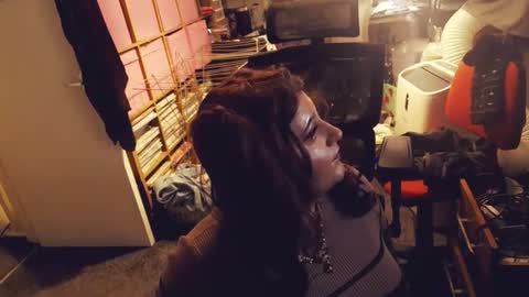 Paigee online show from March 17, 1:31 am