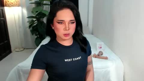 bestgirljulia online show from February 2, 8:02 am