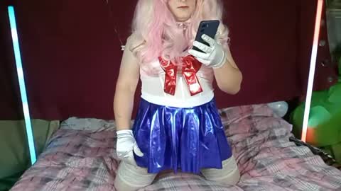 Elisabeth online show from April 8, 8:32 pm