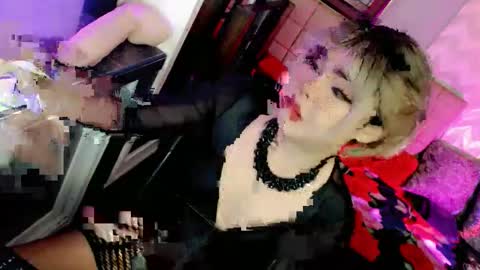 MISTRESS DOMME online show from April 10, 7:25 am