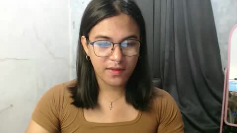 Ellez online show from September 28, 6:18 pm