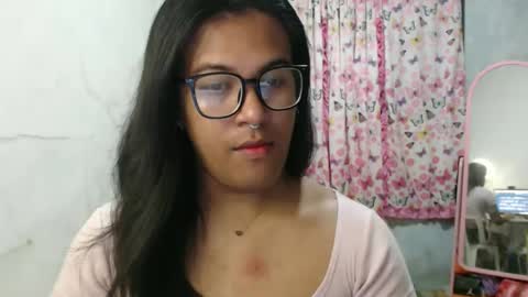 Ellez online show from April 12, 7:50 pm