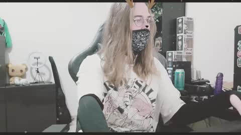 Blue online show from December 17, 12:16 am