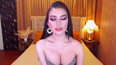 bombshellanita online show from October 8, 6:53 pm