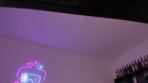 Bonnie Luxury online show from October 23, 5:22 am