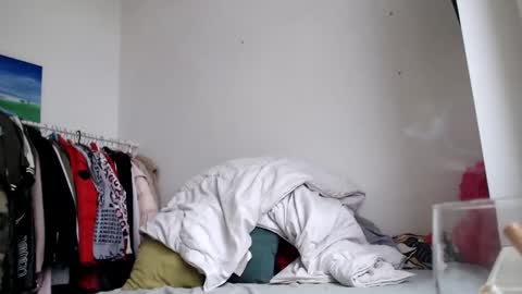 bratzdoll1994 online show from December 21, 1:39 pm