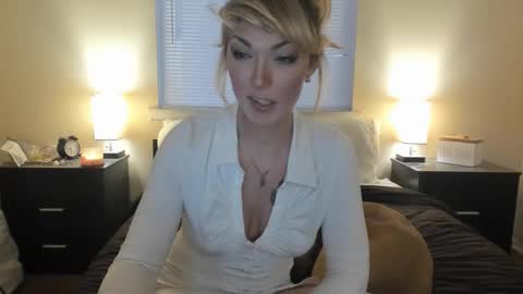 Bridget Black online show from November 15, 10:52 pm