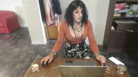 bridgetfouru online show from February 22, 3:53 am