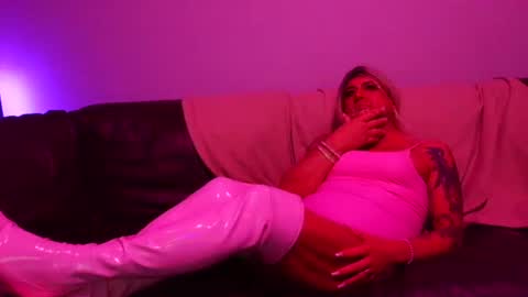 brittanyslutjax online show from May 14, 6:34 am