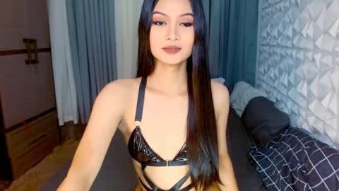 Snapshot of brownsausageroberta chatting on February 20, 2:57 pm Roberta GODDESS OF PLEASURE AND SEXUALDESIRE online show from February 20, 2:57 pm