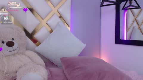 Becky Anders  online show from December 17, 11:39 am