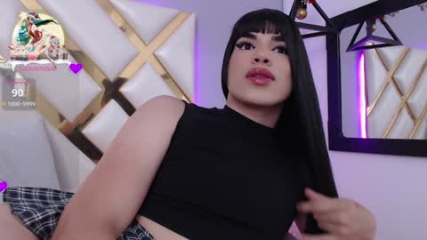 Becky Anders  online show from January 7, 4:48 pm