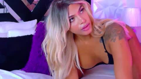 Snapshot of bunnynicolle chatting on March 12, 7:38 pm ONLYFANS online show from March 12, 7:38 pm