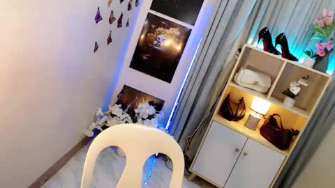 caitlin online show from October 28, 8:06 pm