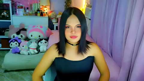Mia online show from June 18, 5:30 am