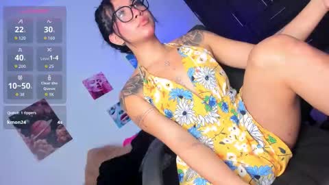 Cami vazques online show from March 21, 8:19 am