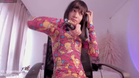 Laura Camila online show from January 5, 5:20 pm