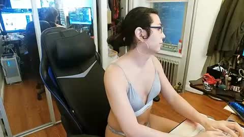 cammy_ho online show from July 15, 8:14 pm