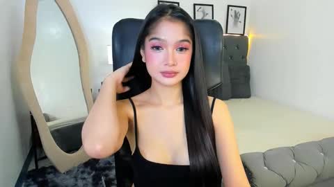 Snapshot of candiceferragamo chatting on September 19, 7:19 pm candiceferragamo online show from September 19, 7:19 pm