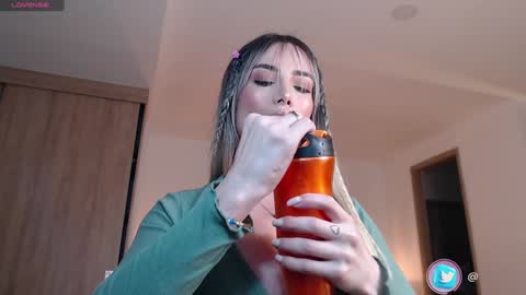 Shenoa Jimenez online show from January 6, 3:20 am