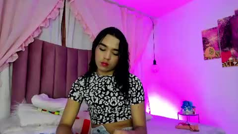 candyy_doll_ online show from July 23, 3:48 am