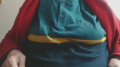 Snapshot of capitanfuturo44 chatting on December 15, 1:00 pm Cinzia ex regina online show from December 15, 1:00 pm