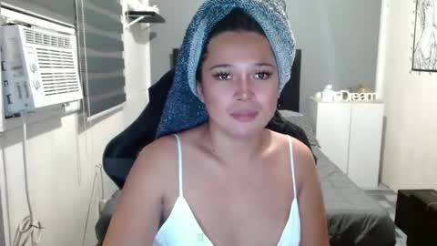 Snapshot of carlota_edwards chatting on January 25, 11:57 am Carla online show from January 25, 11:57 am