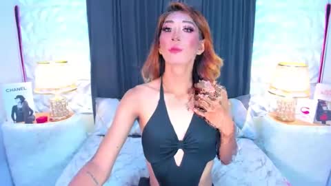 Snapshot of casandrawilson chatting on December 13, 11:23 am casandrawilson online show from December 13, 11:23 am
