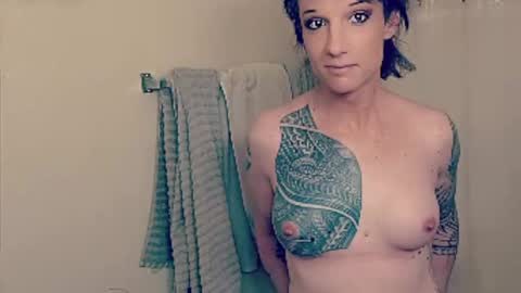 Cassiemichelle online show from April 1, 1:52 pm