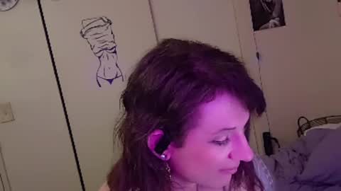 Cassiemichelle online show from April 6, 4:46 am