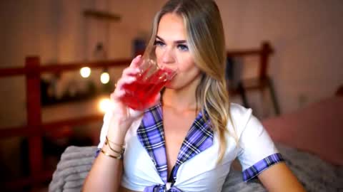 Sunflower  online show from February 12, 5:08 pm