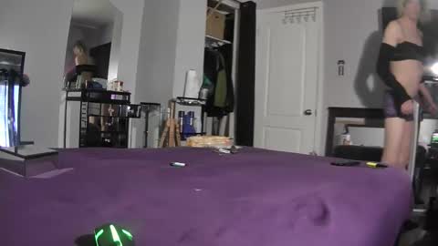 Snapshot of chaton_ds chatting on October 1, 1:22 pm Sarah online show from October 1, 1:22 pm