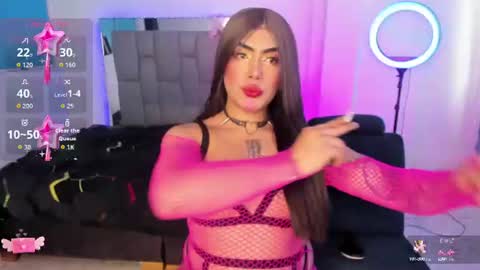 Sophie  online show from July 5, 7:09 pm