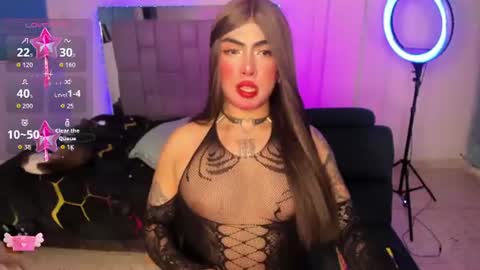 Sophie  online show from August 1, 2:45 am