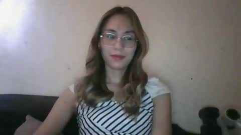chelly4u69 online show from March 5, 12:56 am
